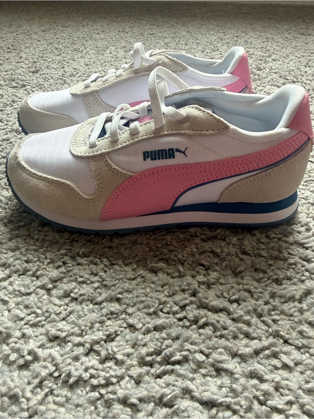 Puma Kids White Sneakers with Pink Formstrip